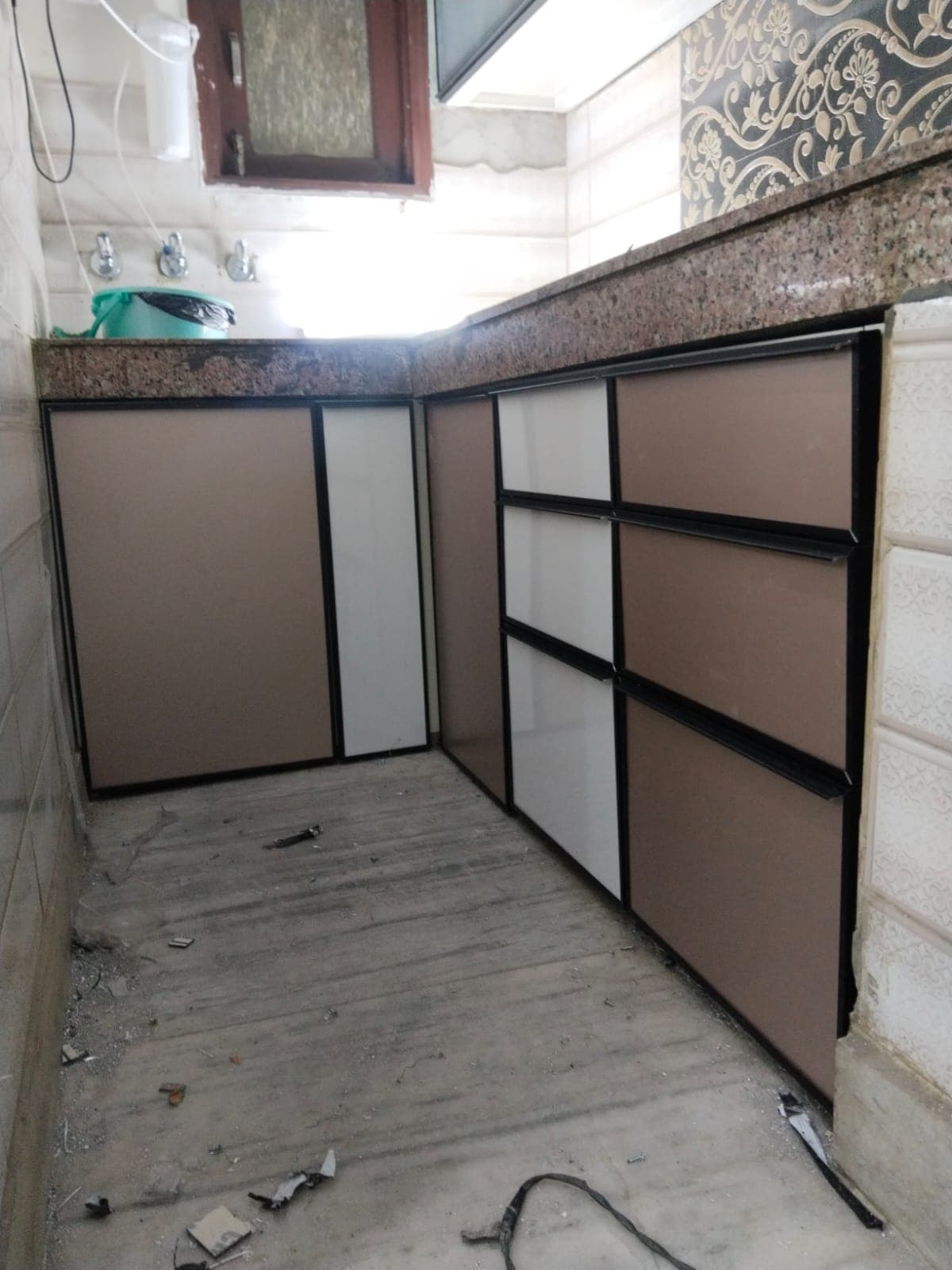 U-Shaped Modular Kitchen